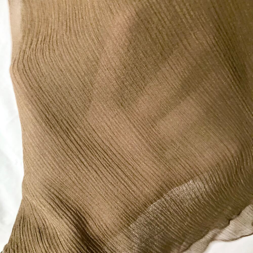 Newport News Women's Size 12 100% Silk Vintage Brown Top - Picture 7 of 9